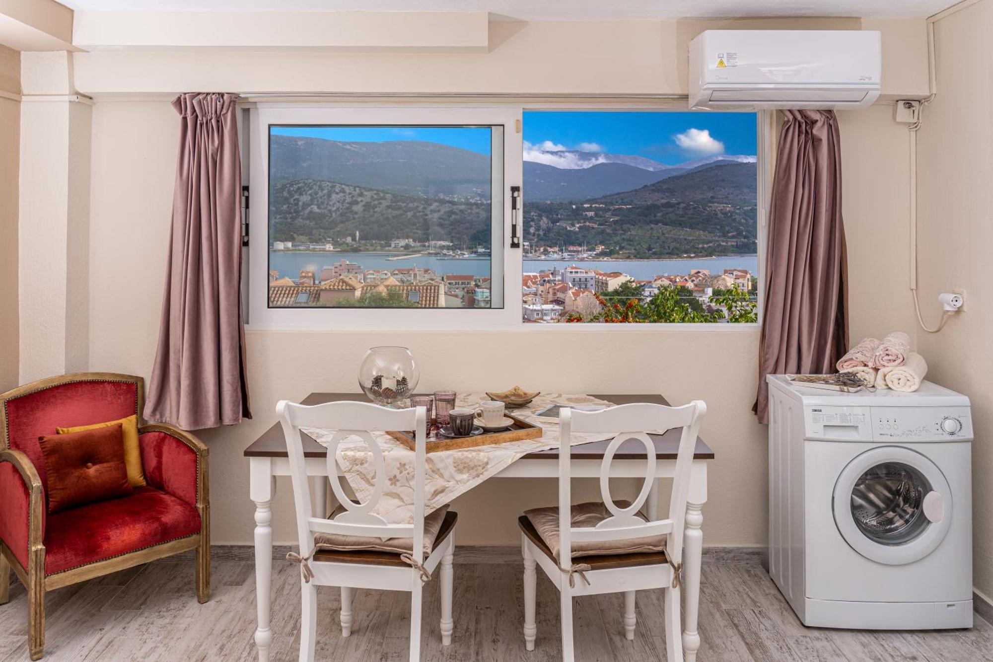 Aphrodite Superb Sea View Apartment 아르고스톨리온 외부 사진