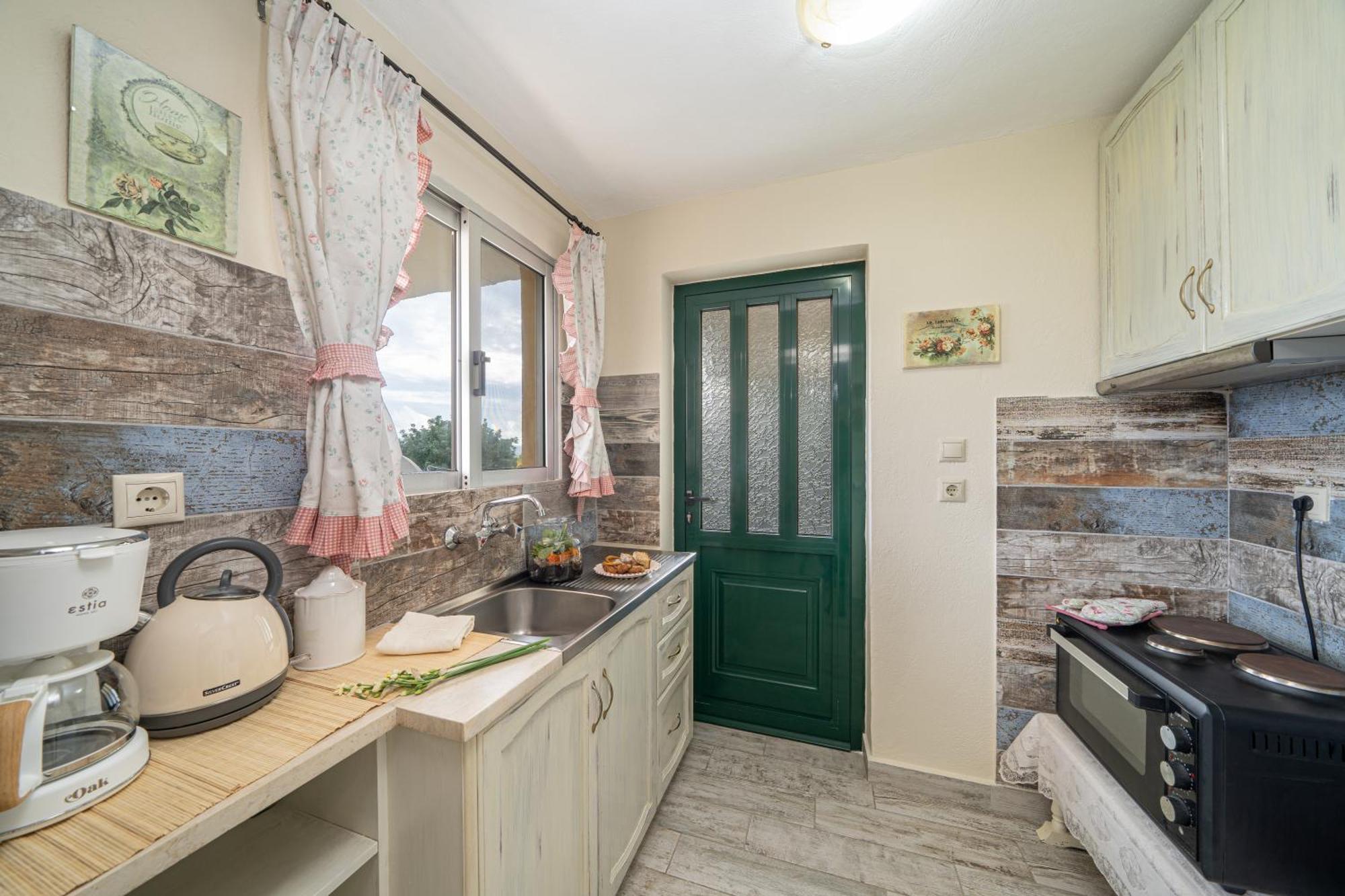 Aphrodite Superb Sea View Apartment 아르고스톨리온 외부 사진